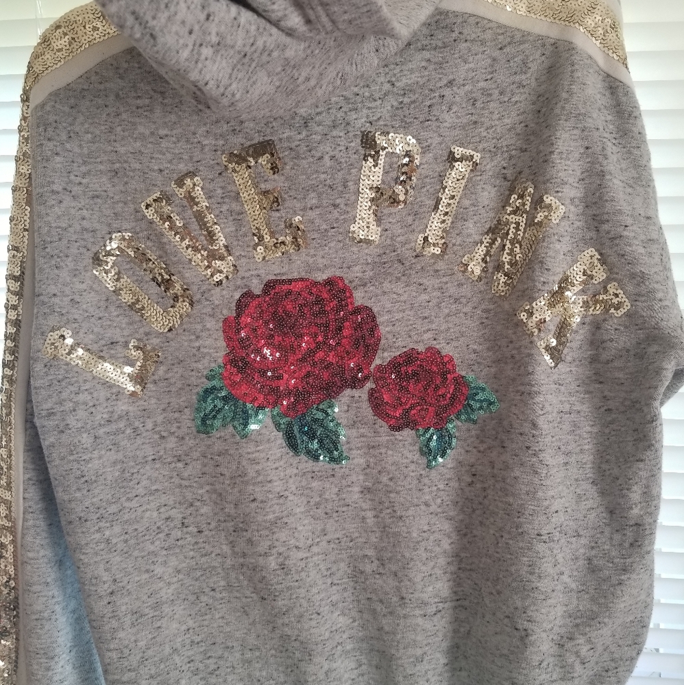 PINK VICTORIAS SECRET PULLOVER